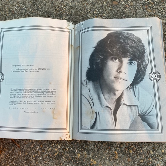 The Official Robby Benson Scrapbook - Picture 9 of 11